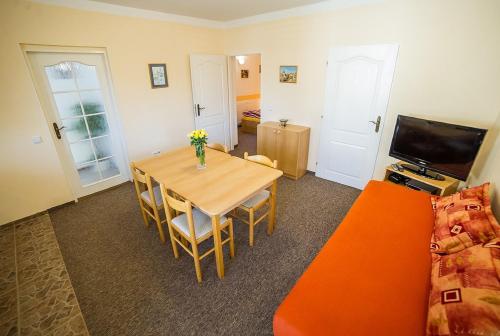 Family Two-Bedroom Apartment image 4