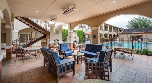 Ayres Hotel Redlands - image 7