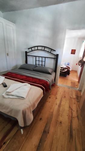2 double beds