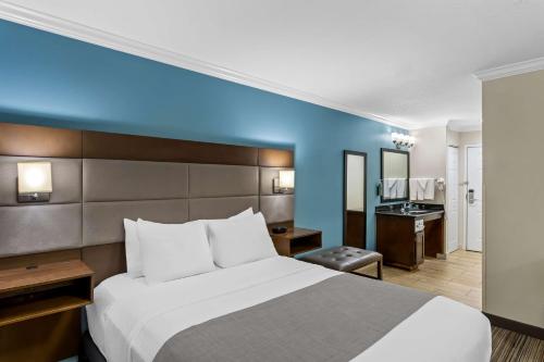 Best Western Paradise Hotel - main image