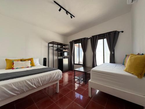 room detail thumbnail 0