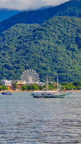 Chalé Privativo Surfers Itaguá (Chale Privativo Surfers Itagua) in Ubatuba
