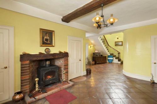 Haughley House - image 14