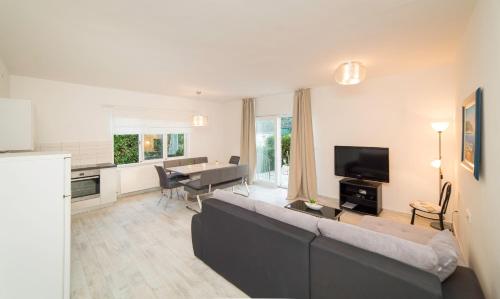 Apartment Kampor 15310a - image 8