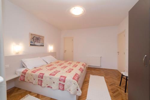 Apartment Kampor 15310a - image 4