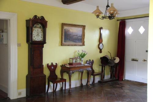 Haughley House - image 5