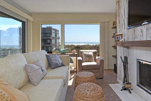 A Total Distanced Coastal Experience! in Watsonville (CA)