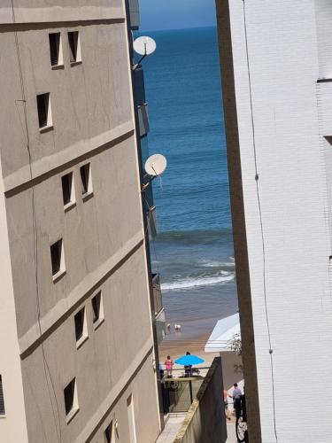 Ed Ravena Com vista mar e elevador, Guarapari