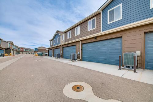 11 Mi to Fort Collins: Wellington Retreat w/ Patio in Wellington (CO)