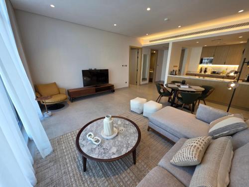 Sleek 1BR Haven Comfort and Style in Pearlhouse!