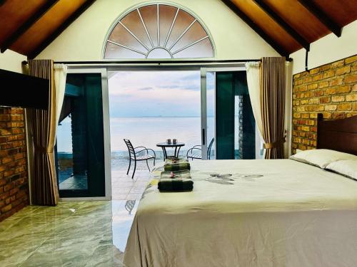 La Seahorse Homestay, private villa sea view Sebong Pereh, Bintan Island in Sebong Lagoi