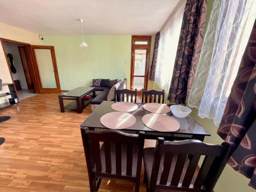 Charming Urban Retreat in Sofia, Sofia (photo 2)