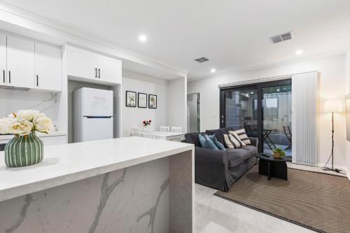 Corporate House for Professionals-Private Room-Shared Common Areas-Walk to Curtin University - Grasmere