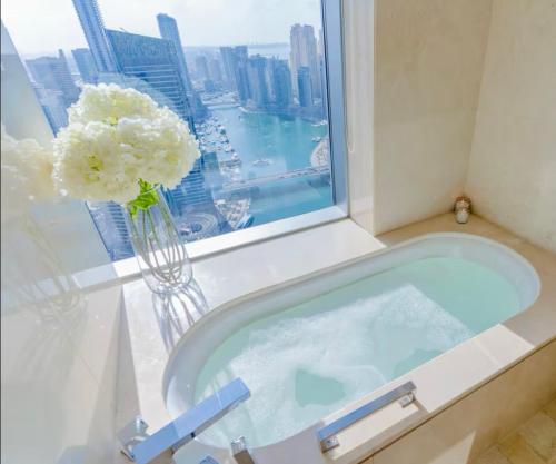 Address Marina Mall Suites - Full Marina Views, Balcony, Kitchen & Parking, Dubaj (fotografie 7)