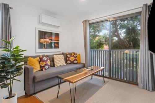 Beach Days & Bondi Ways Getaway on Watson - image 4
