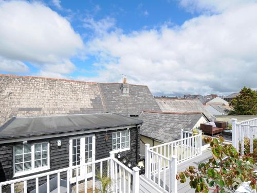 Stone's Throw Cottage