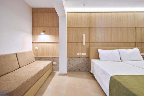 Twin Room image 4