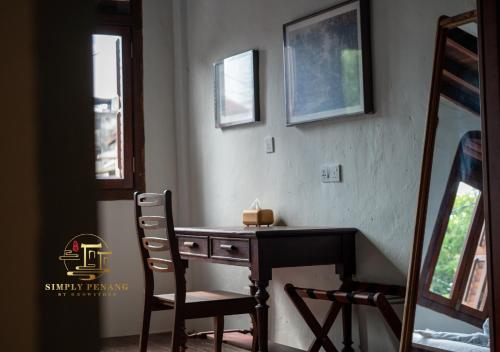 Lumut Heritage - a walk to Armenian St Art & Cafes