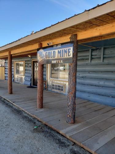 The Gold Mine Hotel - main image