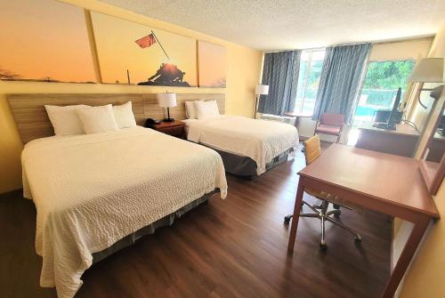 Queen Room with Two Queen Beds - Non-Smoking