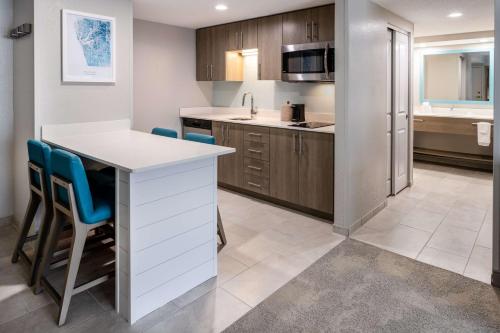 Hampton Inn & Suites Venice Bayside South Sarasota - image 13