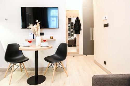 Studio Apartment image 9