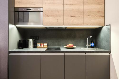 Studio Apartment image 6