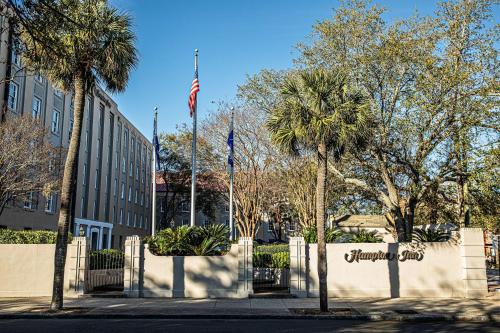 Hampton Inn Charleston-Historic District - image 11