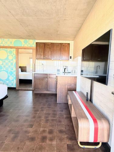 King Suite image 8