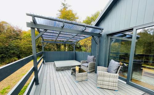 Riverview Lodge & Luxury Hot Tub in Duror
