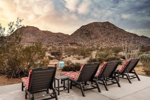 Free Heated Poolsecludedwildlife5min To Jtnp in Joshua Tree, USA