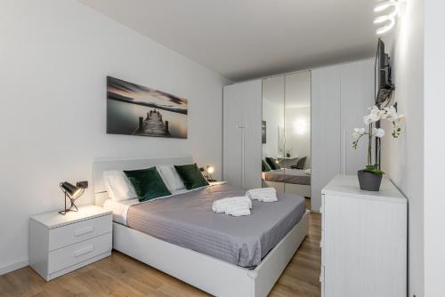 Lecco - Luxury Lago e Centro a 3' Design & Netflix-, Lecco (foto 8)