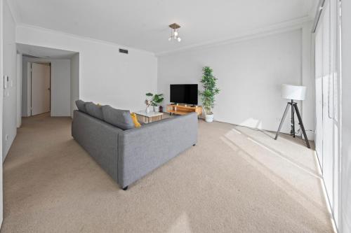 Cozy 2 Bedroom Apartment Surry Hills - image 11