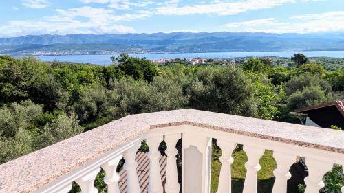 Uitzicht, Seaview Villa Anita with Two Bedrooms and private Pool in Polje