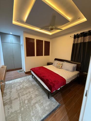 Modern Flat with Balcony - image 5