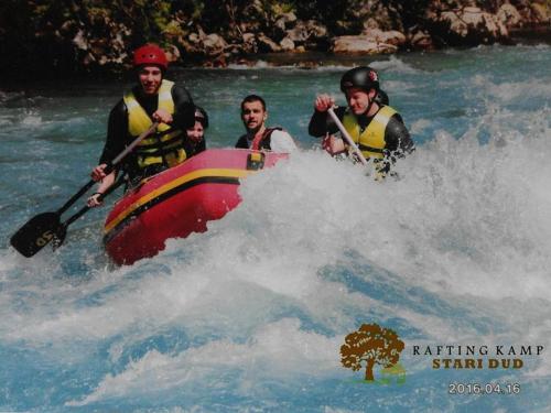 斯塔利度漂流营地旅馆 斯塔利度漂流营地旅馆