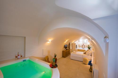 La Madeleine Oia