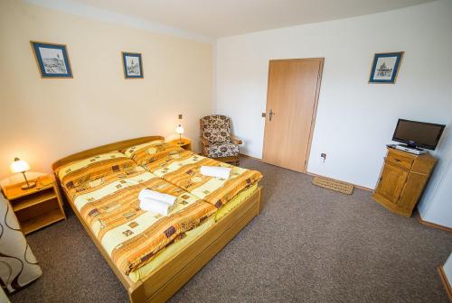 Deluxe Double Room image 8