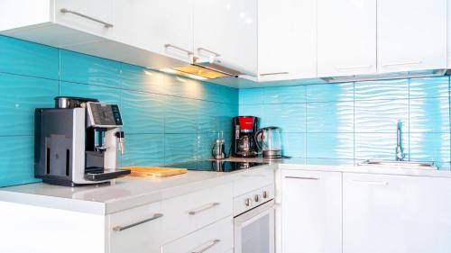 Küche, Malibu Dreams 2 Bedroom Apartment in Torremuelle