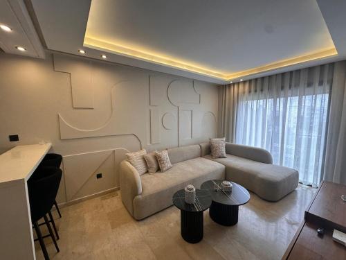 Chic & central, Maarif