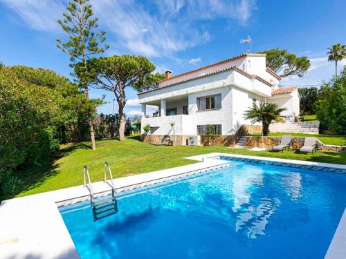 Pass the Keys Villa with garden and private swimming pool, Marbella