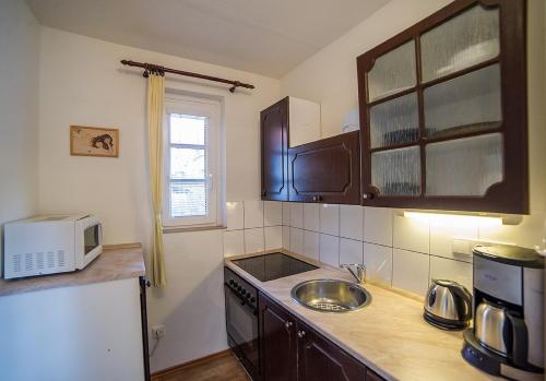 One-Bedroom Apartment (3 Adults) image 10