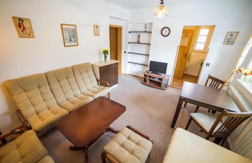 One-Bedroom Apartment (3 Adults) image 9