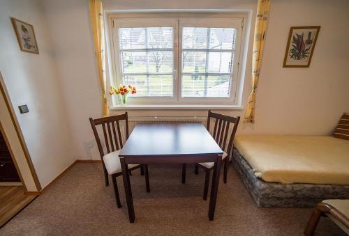 One-Bedroom Apartment (3 Adults) image 7