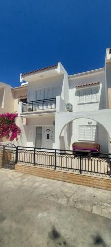 外部景觀, Sea Breeze Maisonette in 皮拉