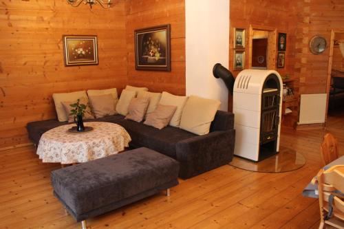 Holzkastl 406m von Eging am See entfernt