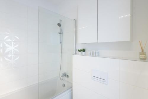 Mieszczańska 46 - Nowoczesny apartament z 2 sypialniami - taras, parking, centrum - Wrocław - Fair Rentals, Breslau (Foto 9)