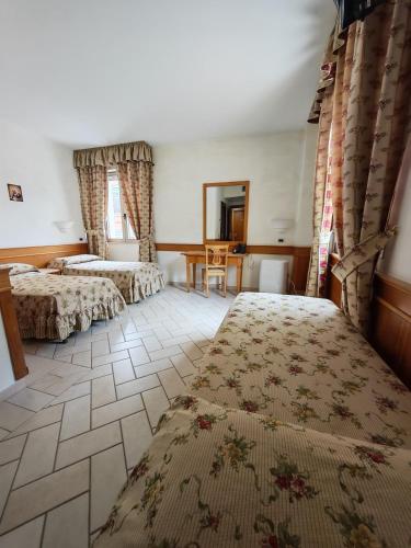 HOTEL PACE - image 10