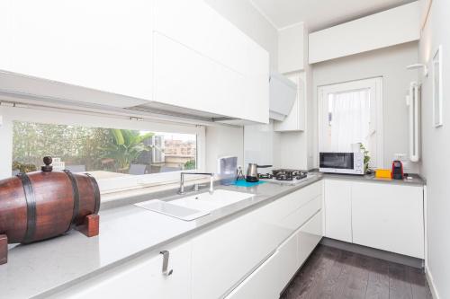 Elegant apartment metro A - by OpenRoma, Rom (Foto 10)