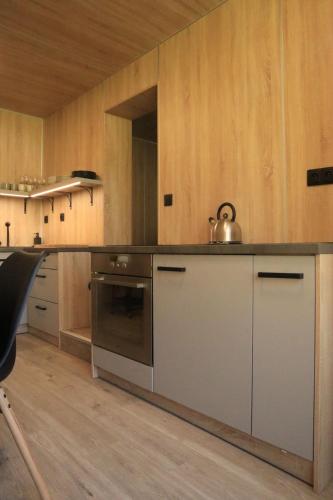 Konyha, Tiny house Františka (Tiny house Frantiska) in Klatovy